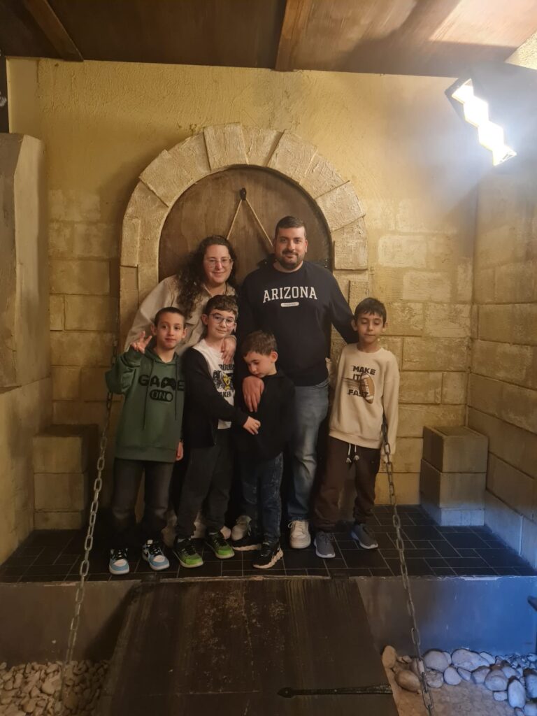 דף-הבית 64 WhatsApp Image 2024-09-02 at 11.20.44(1)